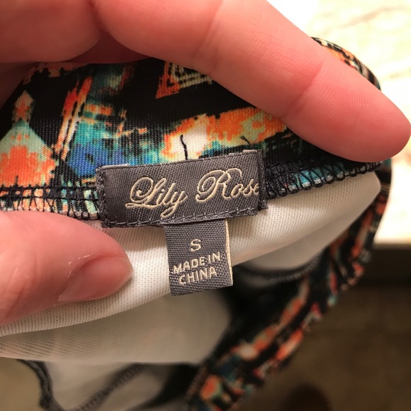 Flirty Abstract Skirt - Picture 6 of 6